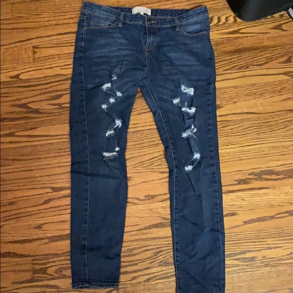 Distress blue jeans - Picture 1 of 4